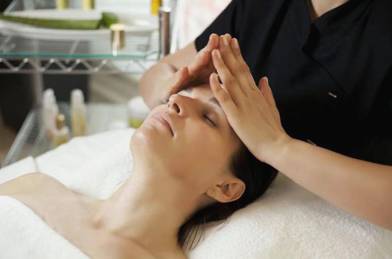 massage and facial SPA